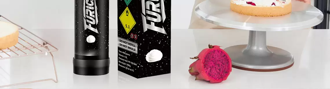 The 4.5L 3000g black bottle cream charger is designed for large-scale commercial kitchens and industrial dessert production that demand maximum efficiency and uninterrupted performance. Ultra-high capacity for continuous production Industrial-level pressure consistency Significantly reduces gas replacement frequency Designed for large kitchens and catering operations Strong, professional black bottle construction